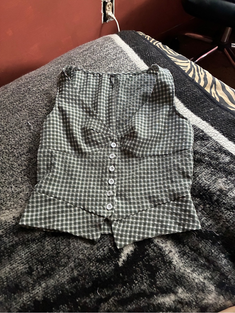 Gingham button up vest, size xs